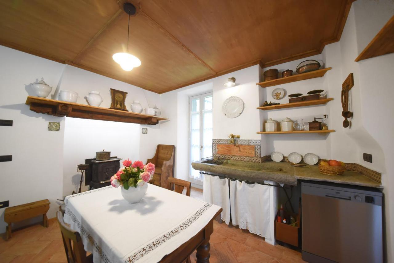 Villa Piano Nobile Al Roseto Del Drago à San Bernardo  Extérieur photo