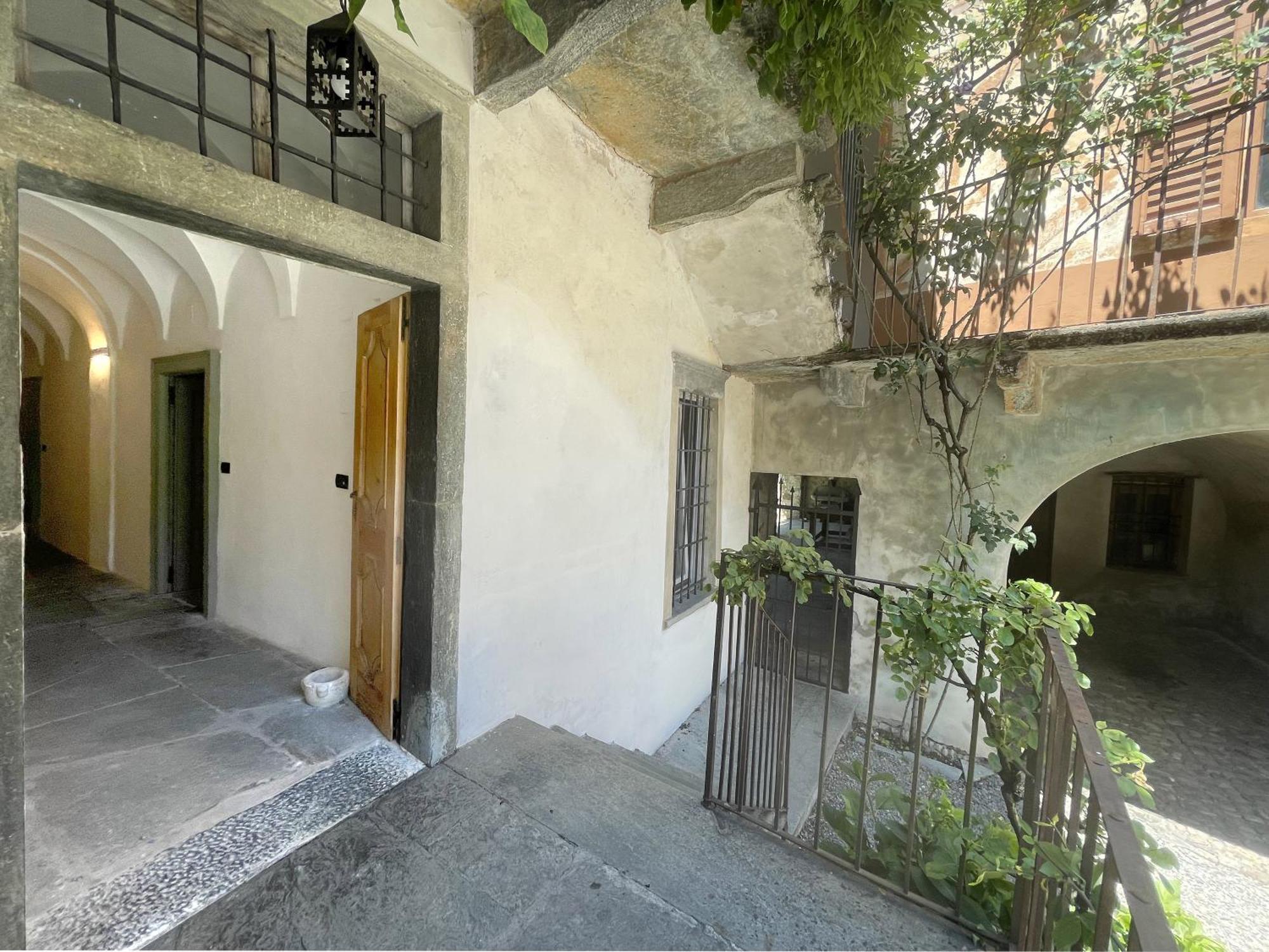 Villa Piano Nobile Al Roseto Del Drago à San Bernardo  Extérieur photo