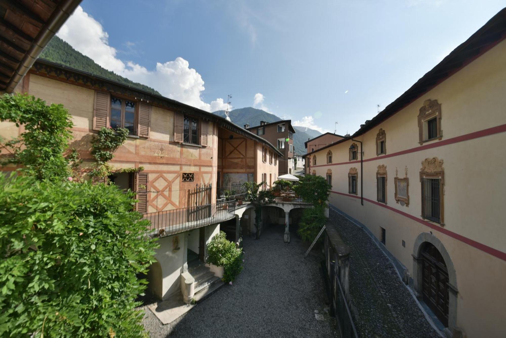 Villa Piano Nobile Al Roseto Del Drago à San Bernardo  Extérieur photo